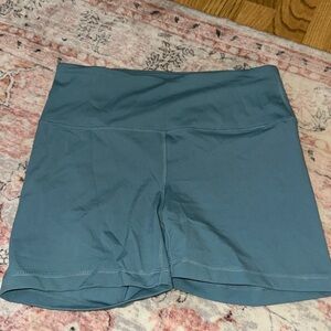 NWOT yogalicious lux biker shorts